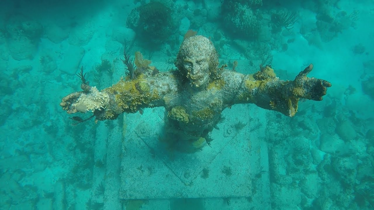 Snorkeling to the Christ of the Abyss Statue at John Pennekamp Coral ...