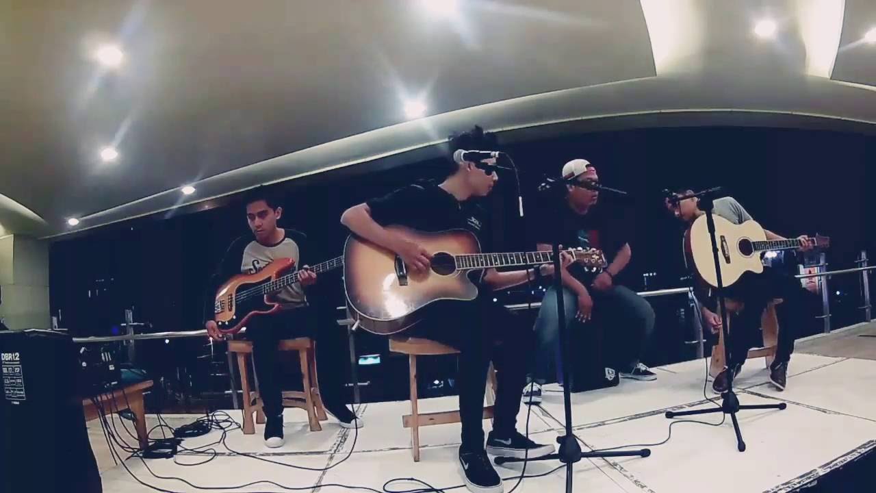 Famvlette ft Catrem - Dia (Rocket Rockers Cover) - YouTube