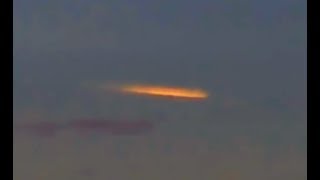 GOLDEN UFO OVER INDIA - THIS IS REAL FOOTAGE