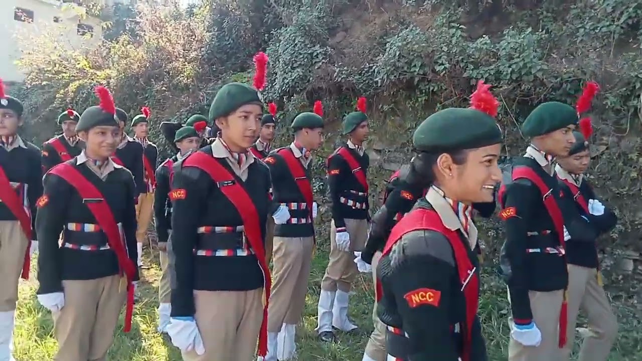 शरदोत्सव की शुरुआत धूमधाम के साथ// सभी विद्यालयों द्वारा प्रतिभाग किया गया//mahira muyal Daily vlog