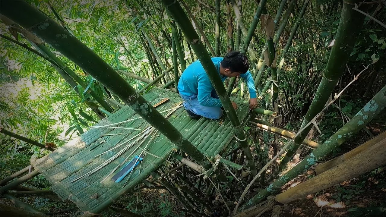 มีชายปริศนามาเดินเรียกระวังขัดห้างบนต้นไผ่ไม่รู้ใช่คนหรือเปล่า