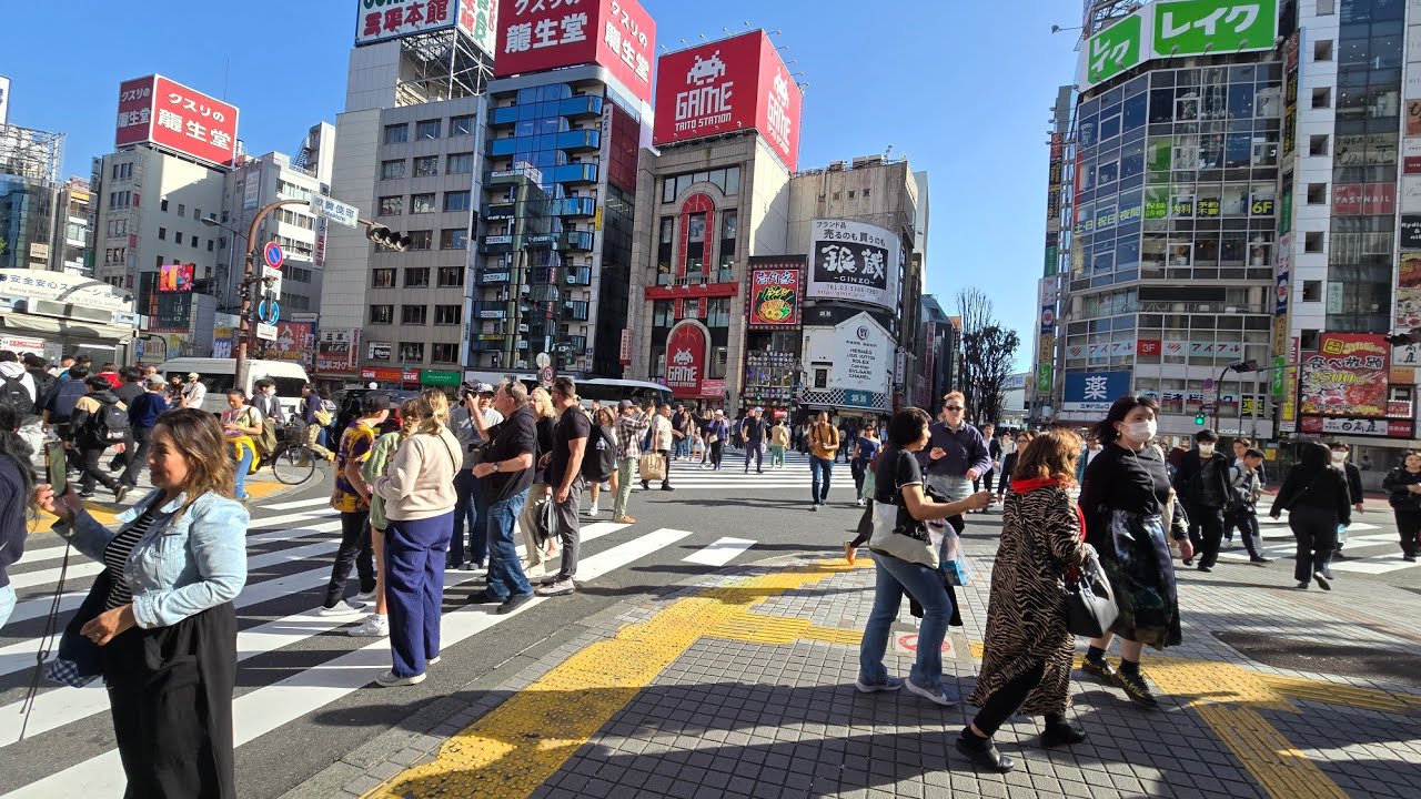 Tour around Shinguku Japan