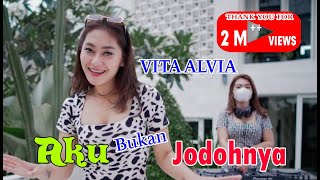 VITA ALVIA - AKU BUKAN JODOHNYA (Official Music Video SEKAWAN RECORD)