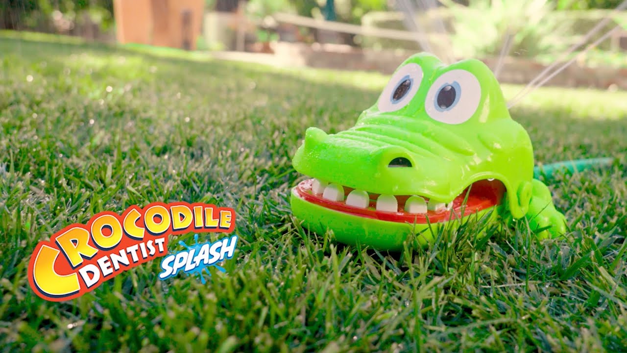 Hasbro Crocodile Dentist Splash Game: Croc Chomping, Splashing Fun! 