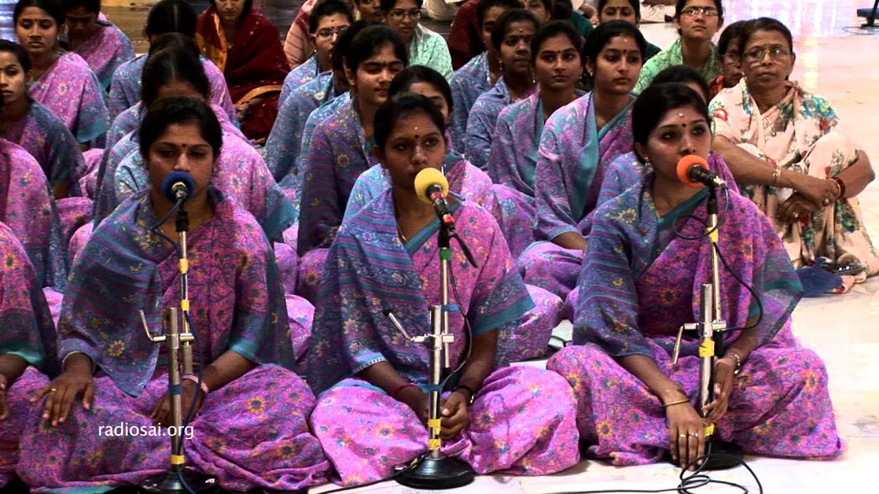 bhajans mooji 2019 Dasara day II - Music programme