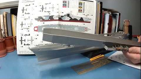 Graf Zeppelin 1/350 Aircraft Carrier Building