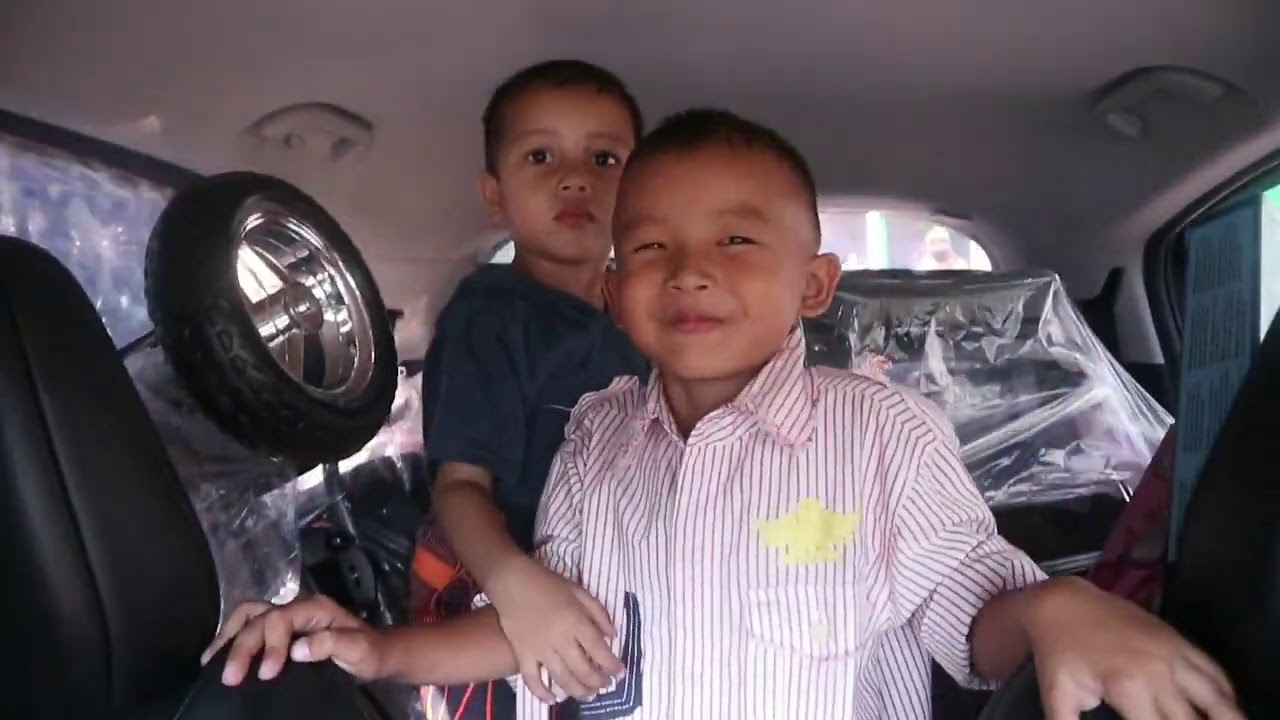 Berikut ini merupakan video penjelasan tentang Daftar dan Harga Mobil Untuk Anak Anak Mainan Berkual. 