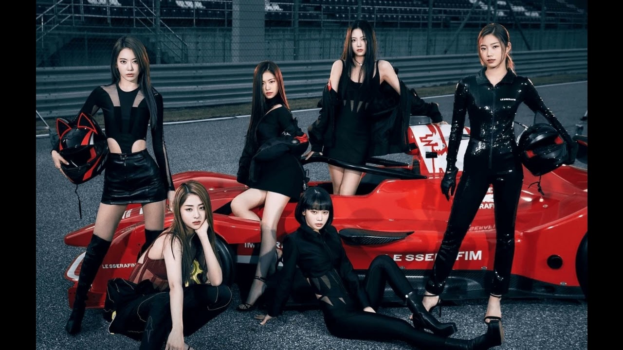 LE SSERAFIM 'FEARLESS' [1 Hour] - YouTube