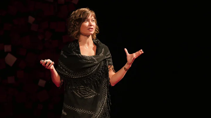 The Art of Going Viral | Niki Johnson | TEDxUWMilw...