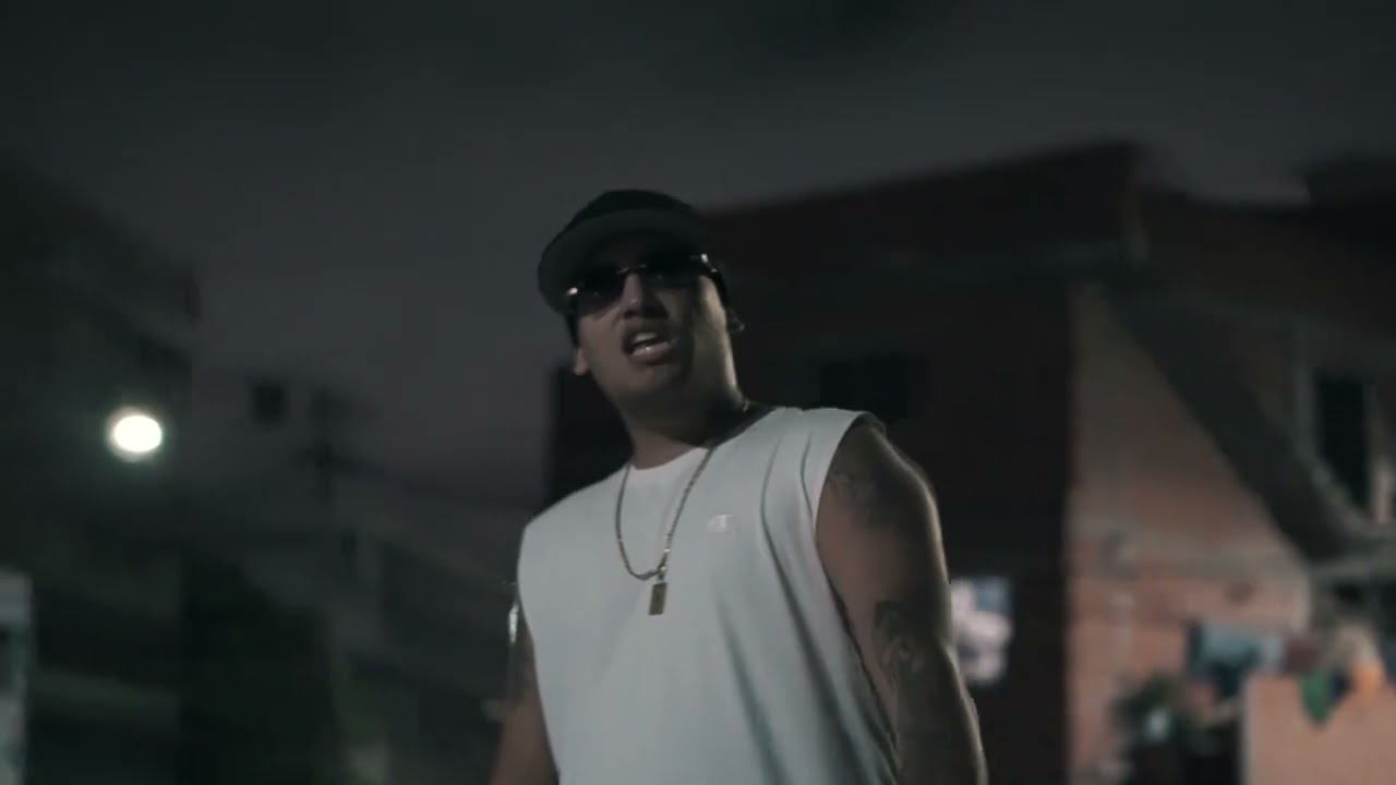 在 YouTube 上观看 GONZALO NAWEL - A LO KAMIKAZE (VIDEO OFFICIAL) Prod. @arielelpanaok