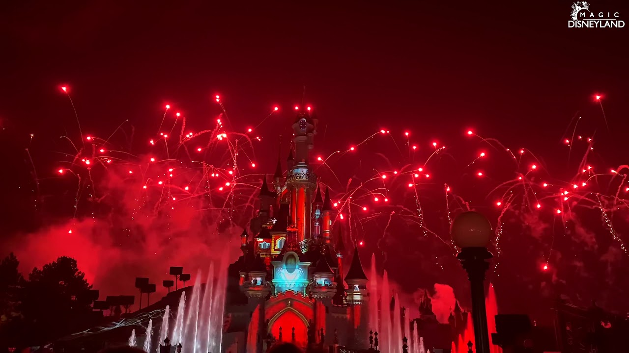 [4K] 2020 NEW YEAR’S  FIREWORKS AT DISNEYLAND PARIS