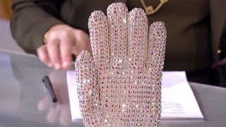 Michael Jackson's glove goes up for auction