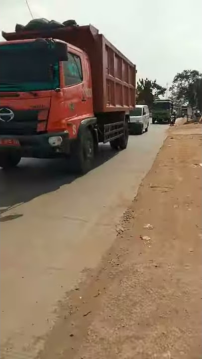 Keuadaan jln Narogong bos ku