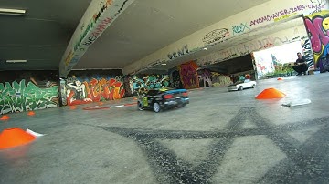 iDrift v3.6  3d printed chassis chassing a Sakura d5