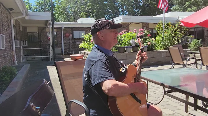 Ron Gagnon singing at Village Green convalescent h...