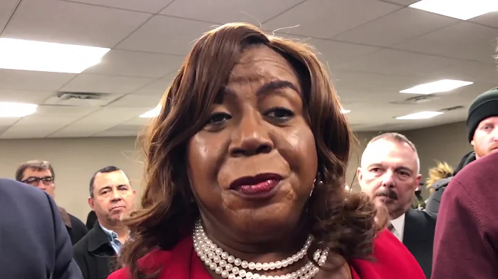 Dorothy Brown after signature filing