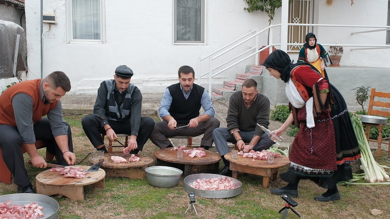 Πέντε χρόνια γκιζερούσα | Γουρνοχαρά στο Προάστιο (Παραπράσταινα) Καρδίτσας