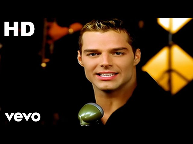 RICKY MARTIN - LIVIN' LA VIDA LOCA