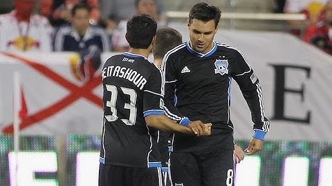 Between the Lines: Roberto Carlos, Cafu, and the overlapping fullback