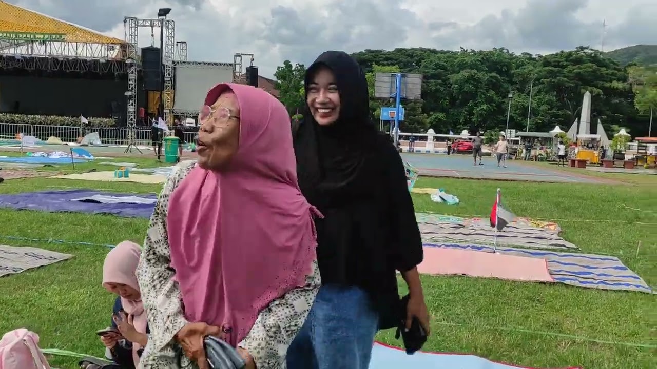 LOKASI & PERSIAPAN NGAJI BARENG BERSAMA GUS IQDAM DI ALUN-ALUN KAB. PACITAN 2025.