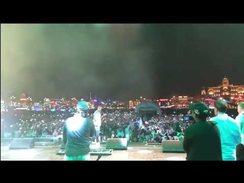و قوليلهم مش ندهاني هو اللي وحشته و جاني ده انا مهما هيحصل بينا مش هبعد عنك تاني عمرو دياب