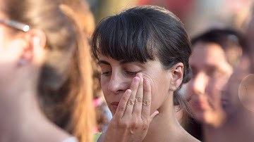 Hundreds gather in Toronto’s Greektown for vigil after fatal mass shooting