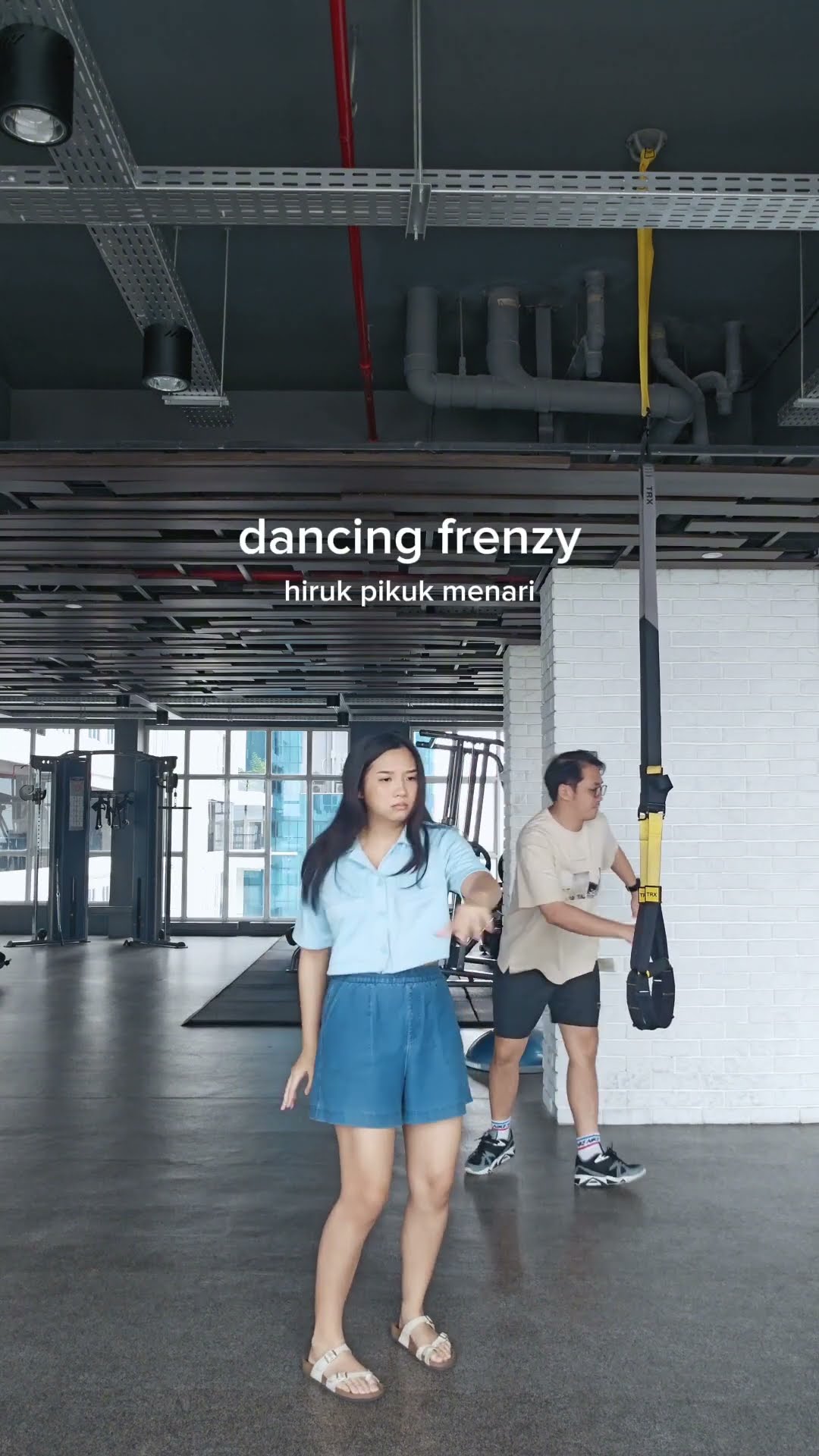 VIRUS GAK BISA BERHENTI JOGET!
