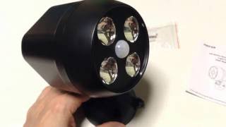 [UPSLON] LEDセンサーライト 人感センサー付 モーションセンサー 屋外用 IP66 防水 防塵 電池式