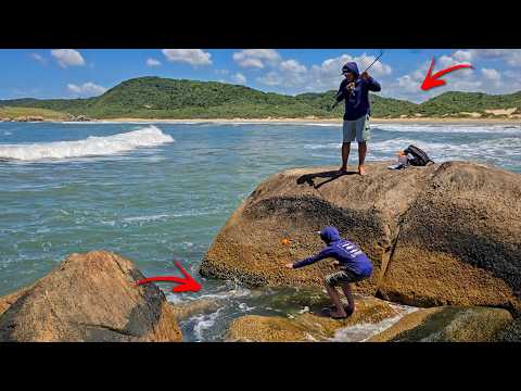 NÃO SEI COMO iSSO ACONTECEU (Você Teria Coragem de Pescar Nesse Lugar?) Pescaria de PRAIA e COSTÃO!