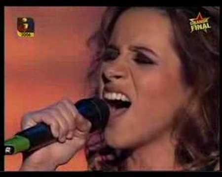 Dalila Carmo..canta por mim final..Because The Night