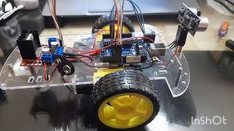 Circuito de carro robot evasor de obstáculos Arduino, sensor ultrasónico y controlador L298N