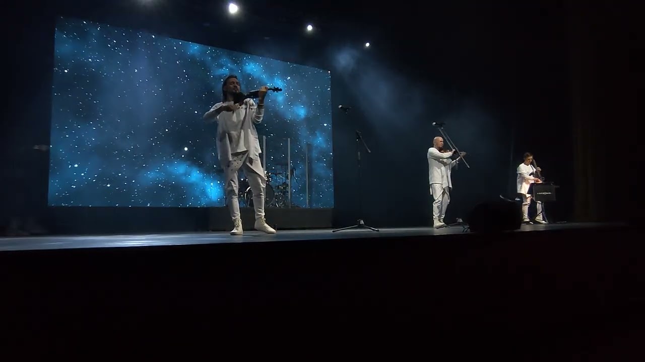 Shape Of My Heart by Sting.  Artfonix live