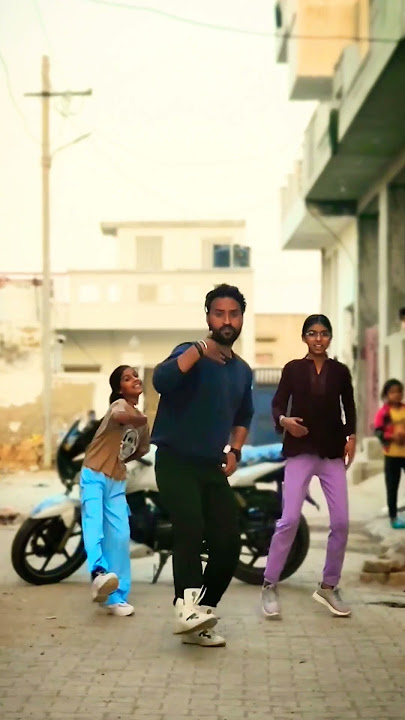 Jise Dekh Mera Dil Dhadka..❤️💃🕺💃 | Dance In Public 🤩 #youtube #dance #trending #viral #dancer #shots