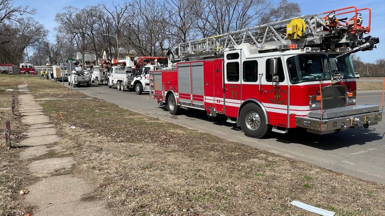 Omaha Fire Department crews respond to gas leak in North Omaha home ...