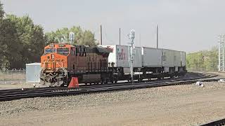 (10/2024) Monster Westbound BNSF Intermodal w/Rear-Train DPU and FedEx Trailers Leaving Belen, NM