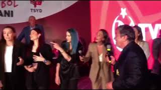 Filenin Sultanları Naim’in şarkısını söylerken utandı!