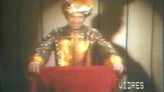 Ginos Hamburgers with Soupy Sales (Magic Act)