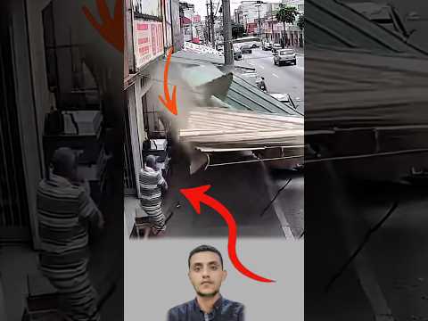 كان السقف على وشك الانهيار ولطف القدر أنقذه في آخر ثانية   