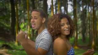 Video thumbnail of "Karen & Son' j - La réunion lé la (Clip Officiel)"