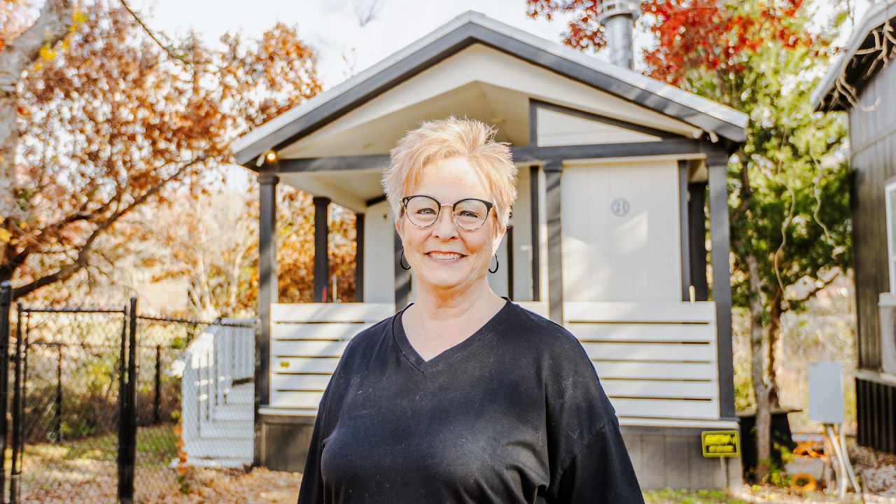 Her Tiny Home Has NO LOFT & Amazing Design
