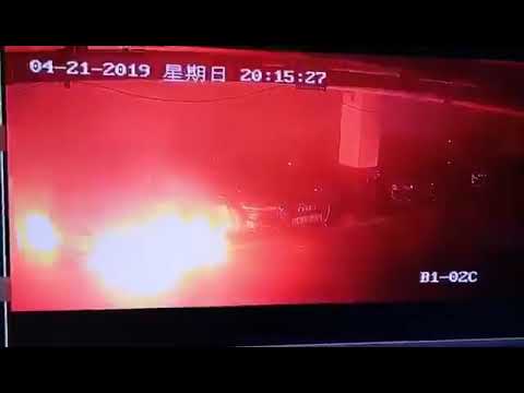 Tesla Model S on fire in Shanghai - 2019