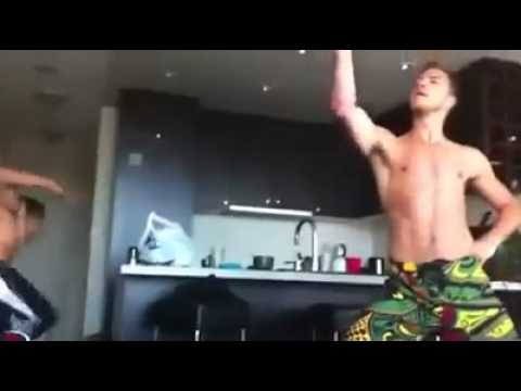 funny-american-boys-dancing-on-indian-bhangra-song