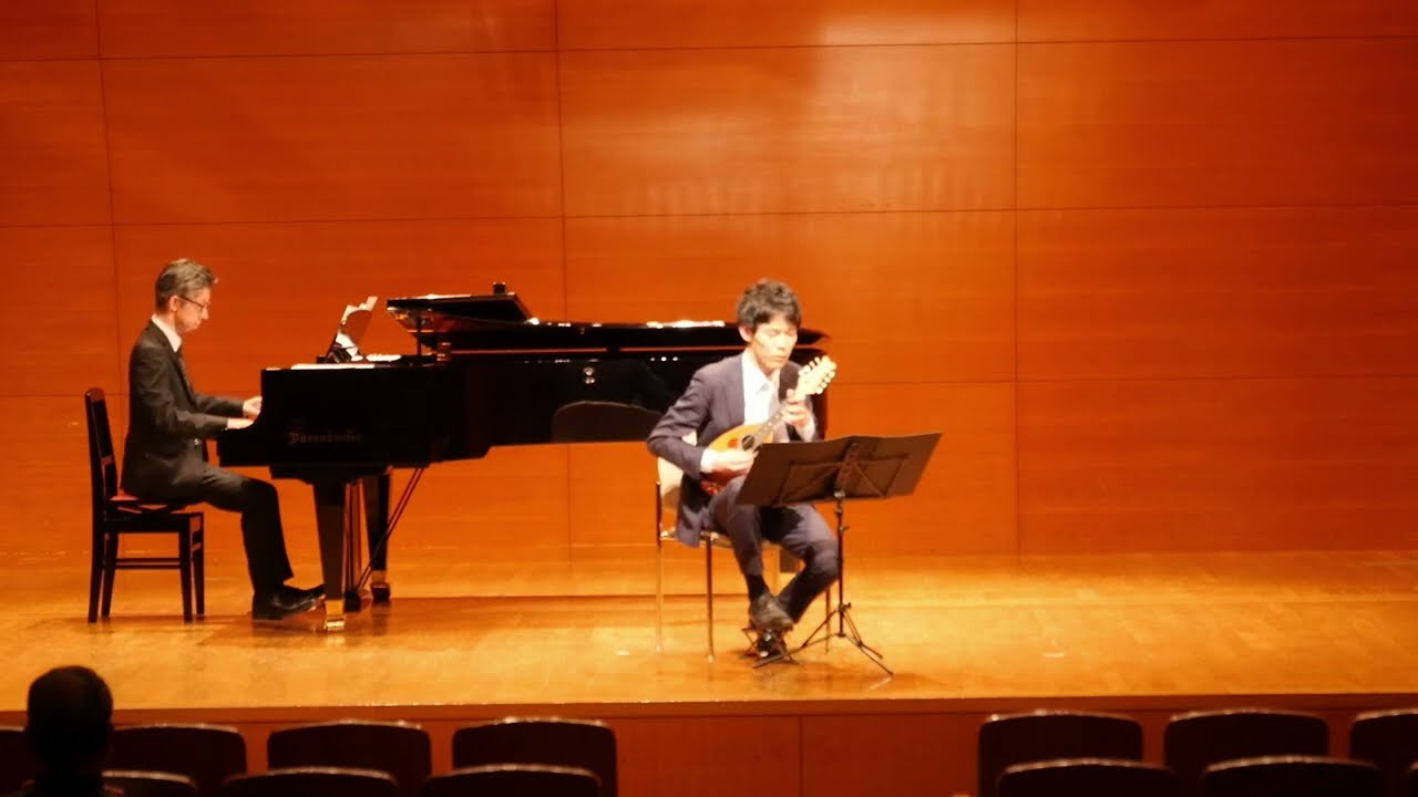Doux Souvenir Op.33 Raffaele CALACE (1863-1934) - YouTube