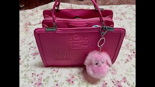 What's in my Pink Steve Madden Bag. Super Cute & Girly.