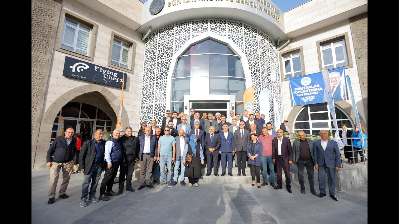 Başkan Büyükkılıç, Bünyan’da Muhtarlarla İstişare Toplantısı Yaptı