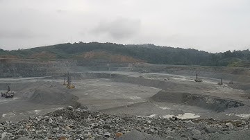 SmartROC D65 mk1 drilling production holes in open pit copper mining