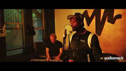 Flipp Dinero - if I tell you ( live )