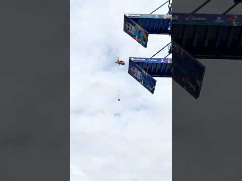 Video RedBull Cliff Diving World Series in St. Pete, Florida