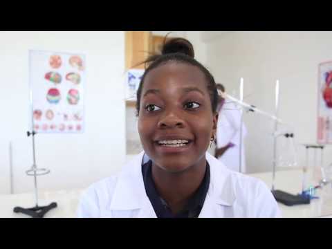 les-anciens-du-collège-roger-anglade-inaugurent-un-nouveau-laboratoire-chimie/physique
