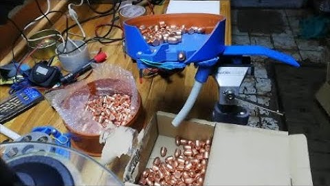 Demo video, bullet feeder .45 ACP  SWC and RN